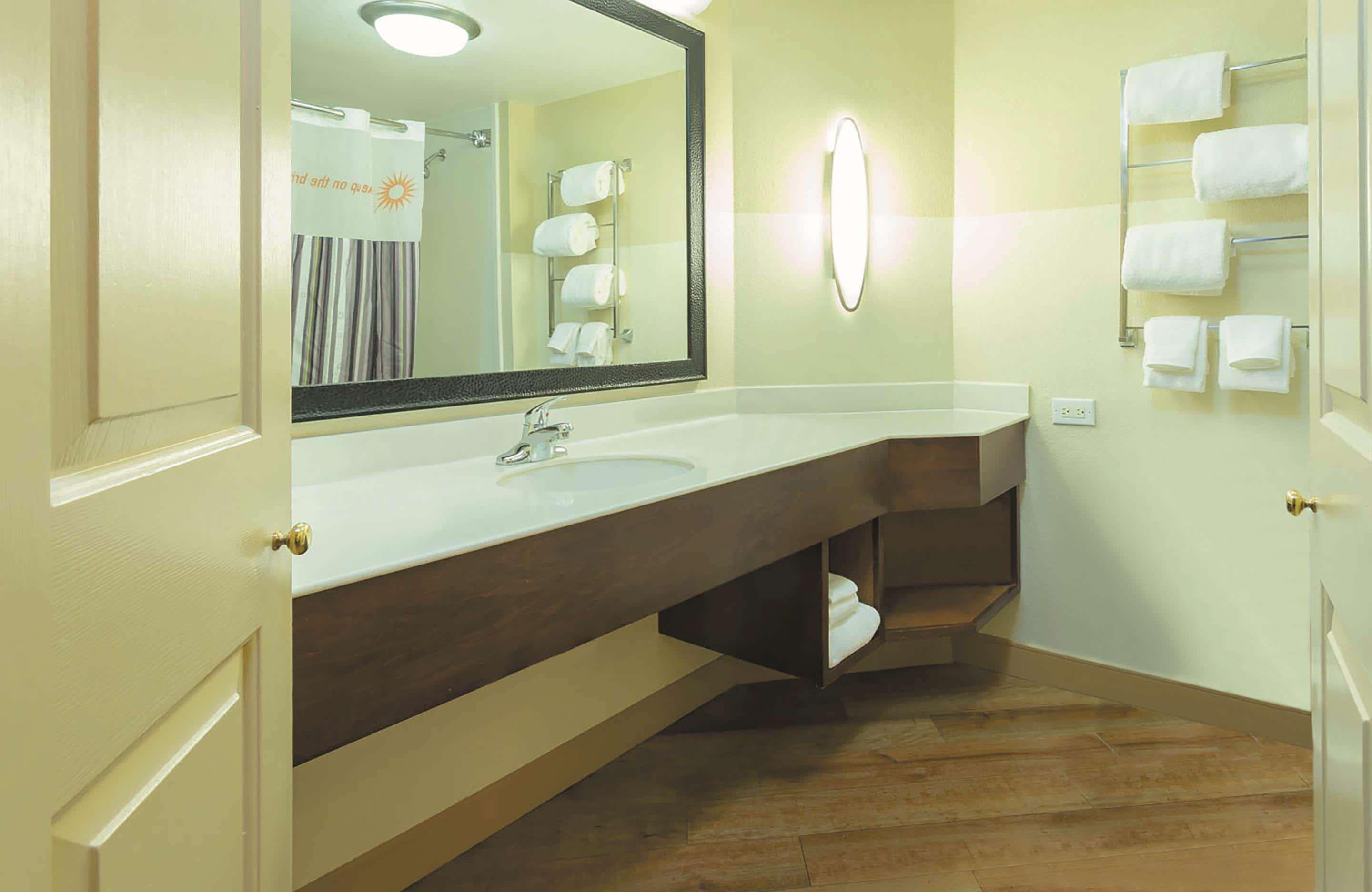 Hotel La Quinta By Wyndham Raleigh/Durham Southpoint Extérieur photo