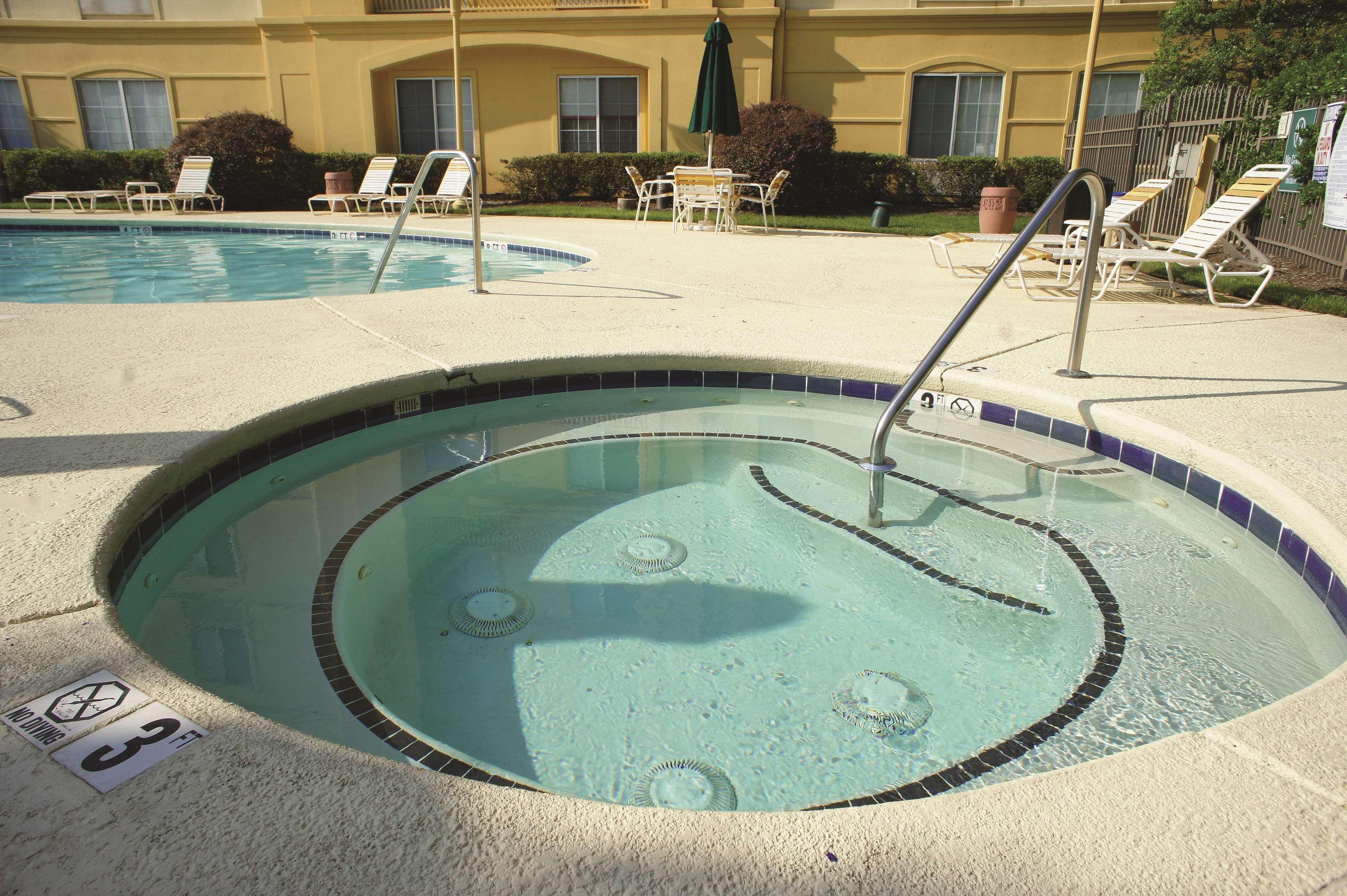 Hotel La Quinta By Wyndham Raleigh/Durham Southpoint Extérieur photo