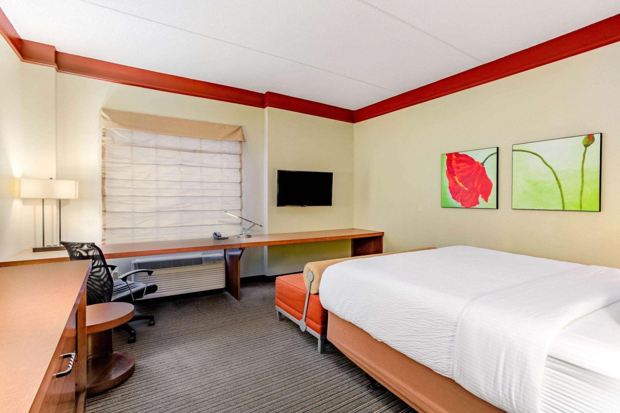 Hotel La Quinta By Wyndham Raleigh/Durham Southpoint Extérieur photo